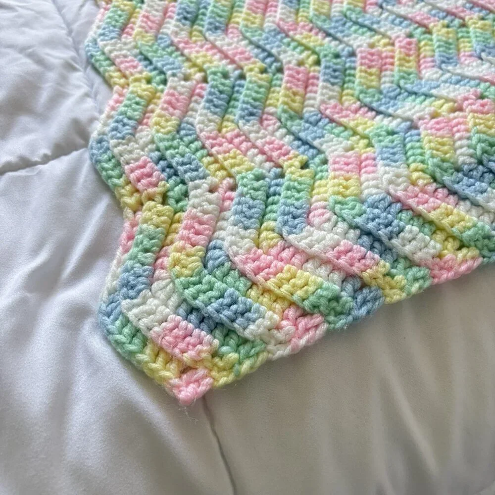 Handmade Pastel Crochet Baby Blanket Throw Yellow Pink Zigzag Knit Nursery 35x37